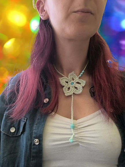 Collier Fleur au Crochet "Aqua Bloom" | Fait Main & Perle Turquoise