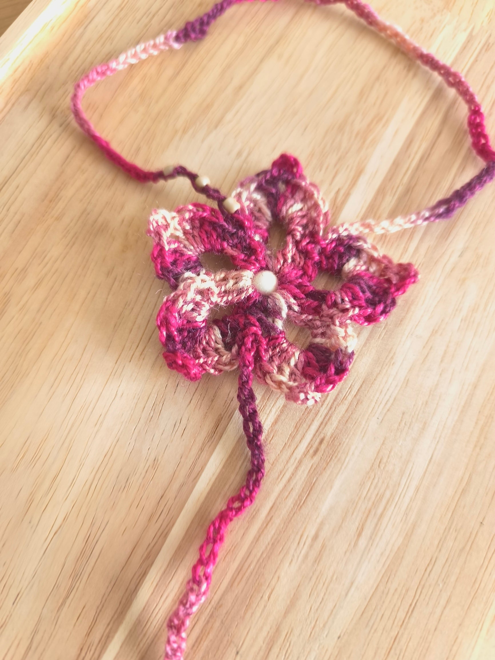 Collier Fleur au Crochet "Aqua Bloom" | Fait Main & Perle Turquoise